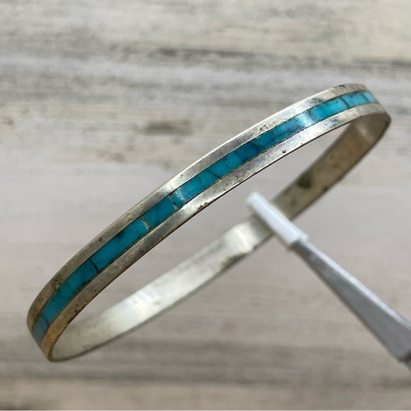 Unsigned Jewelry - Beautiful Unsigned Vintage Mexico 925 Silver Turquoise Bangle Bracelet
